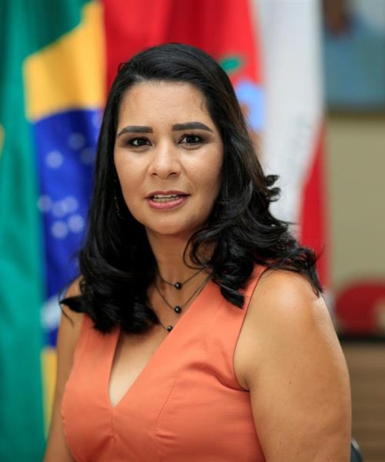 Sílvia da Conceição de Oliveira Silva